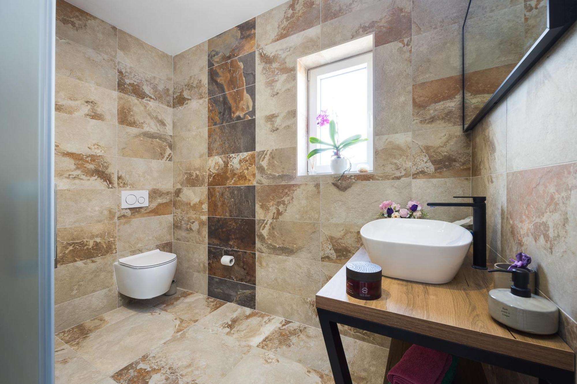 Vila Nur For 10 People Near With 45 M2 Private Pool & Jacuzzi Only 2 Km From